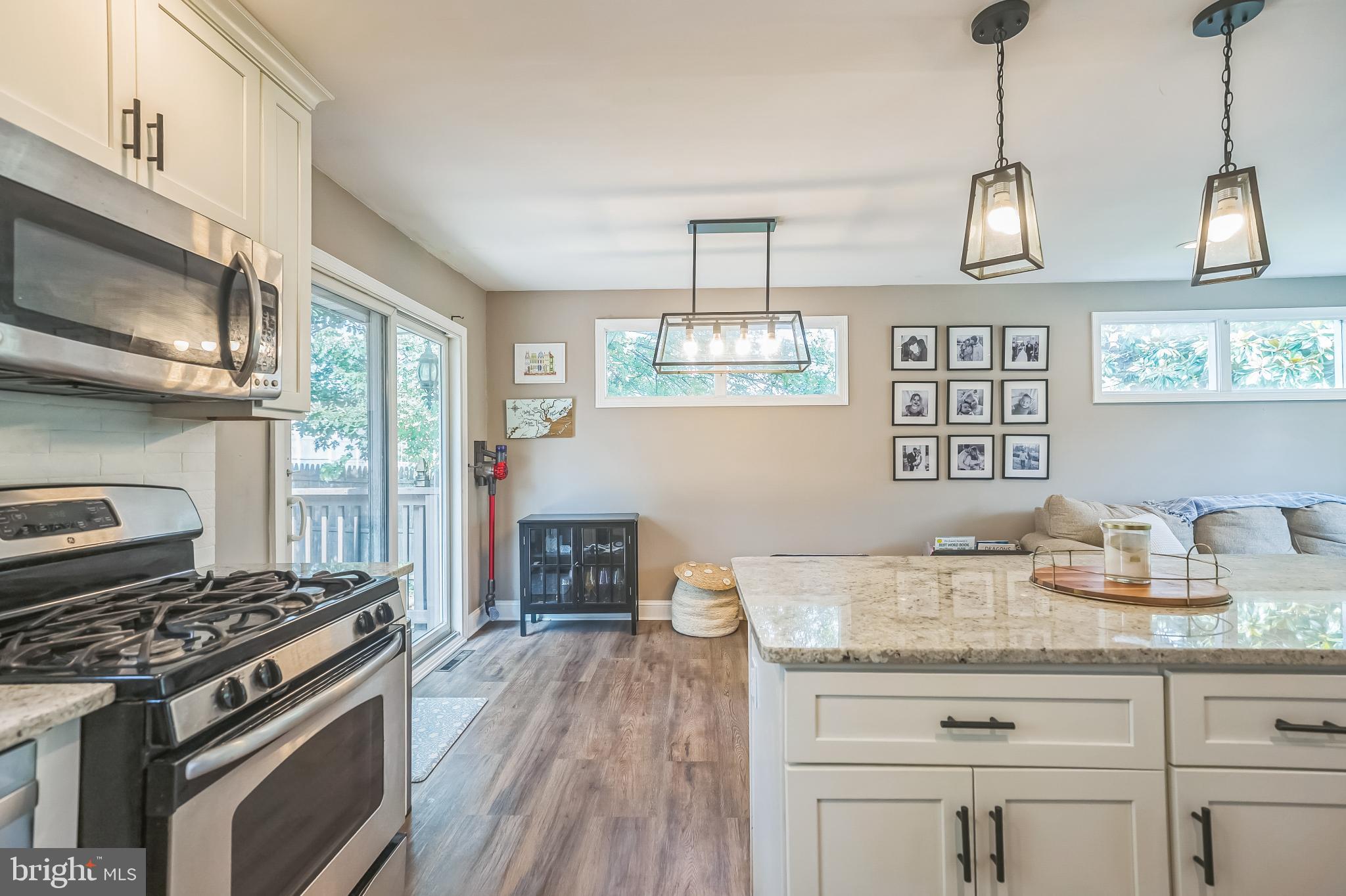 216 N BROOKFIELD ROAD