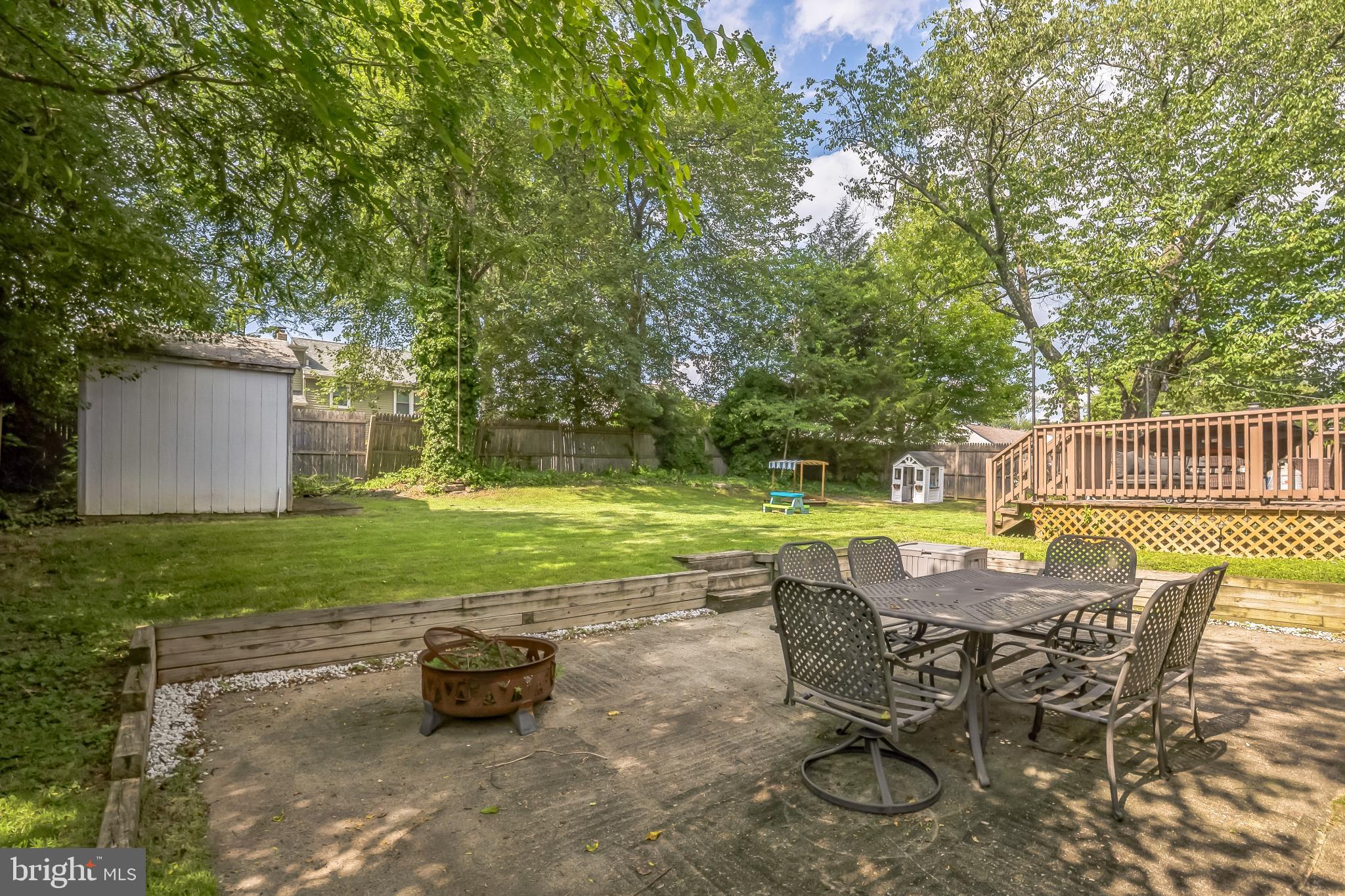 216 N BROOKFIELD ROAD