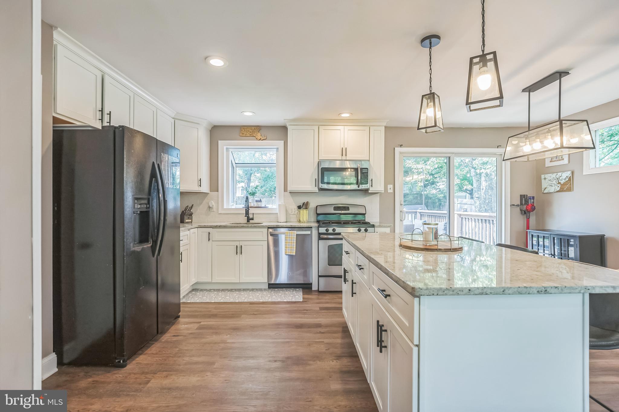 216 N BROOKFIELD ROAD