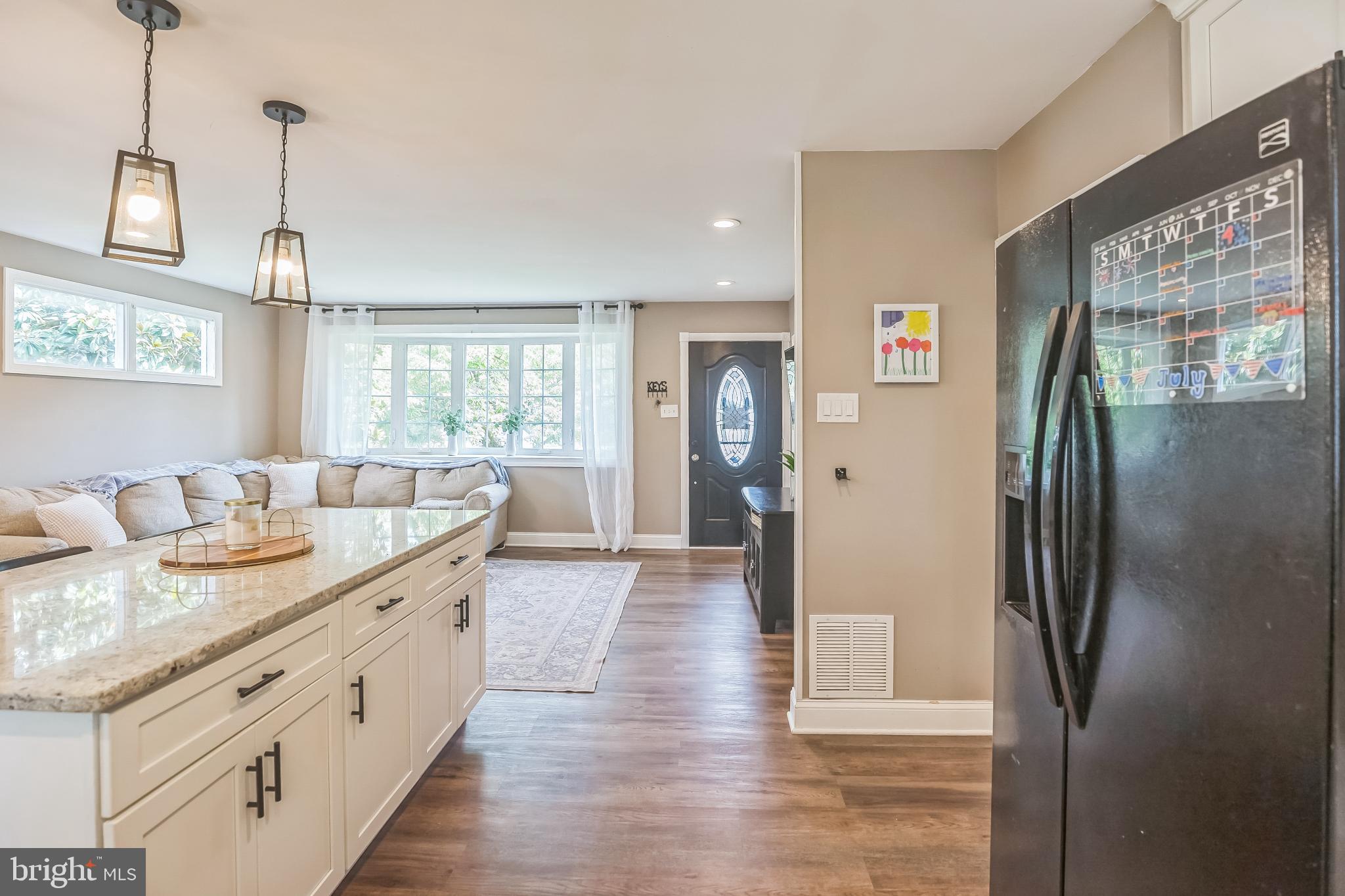 216 N BROOKFIELD ROAD