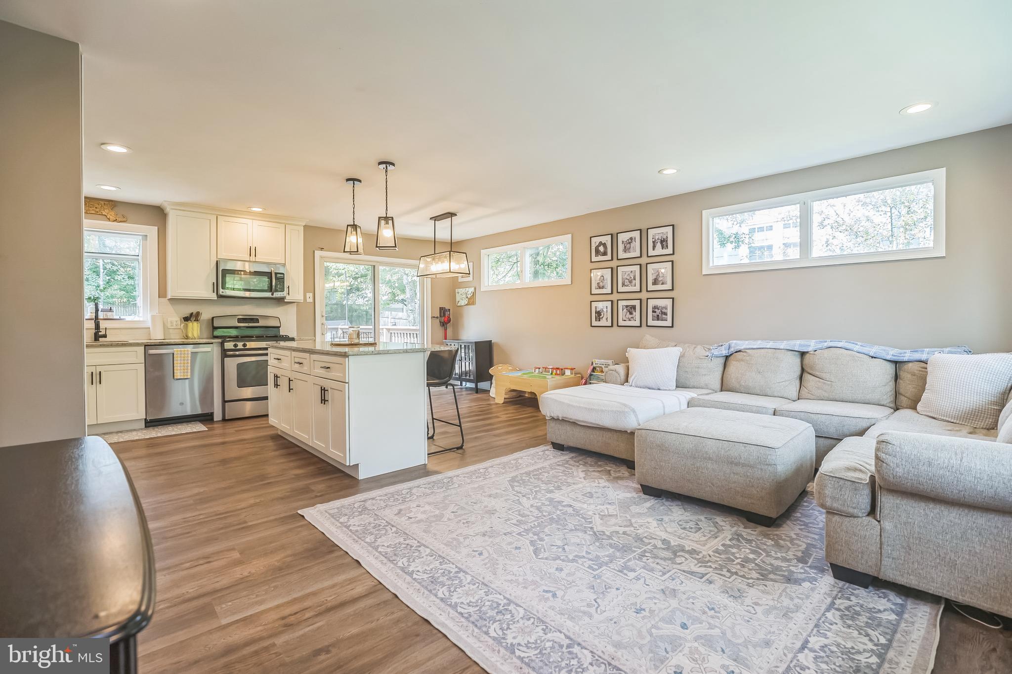 216 N BROOKFIELD ROAD