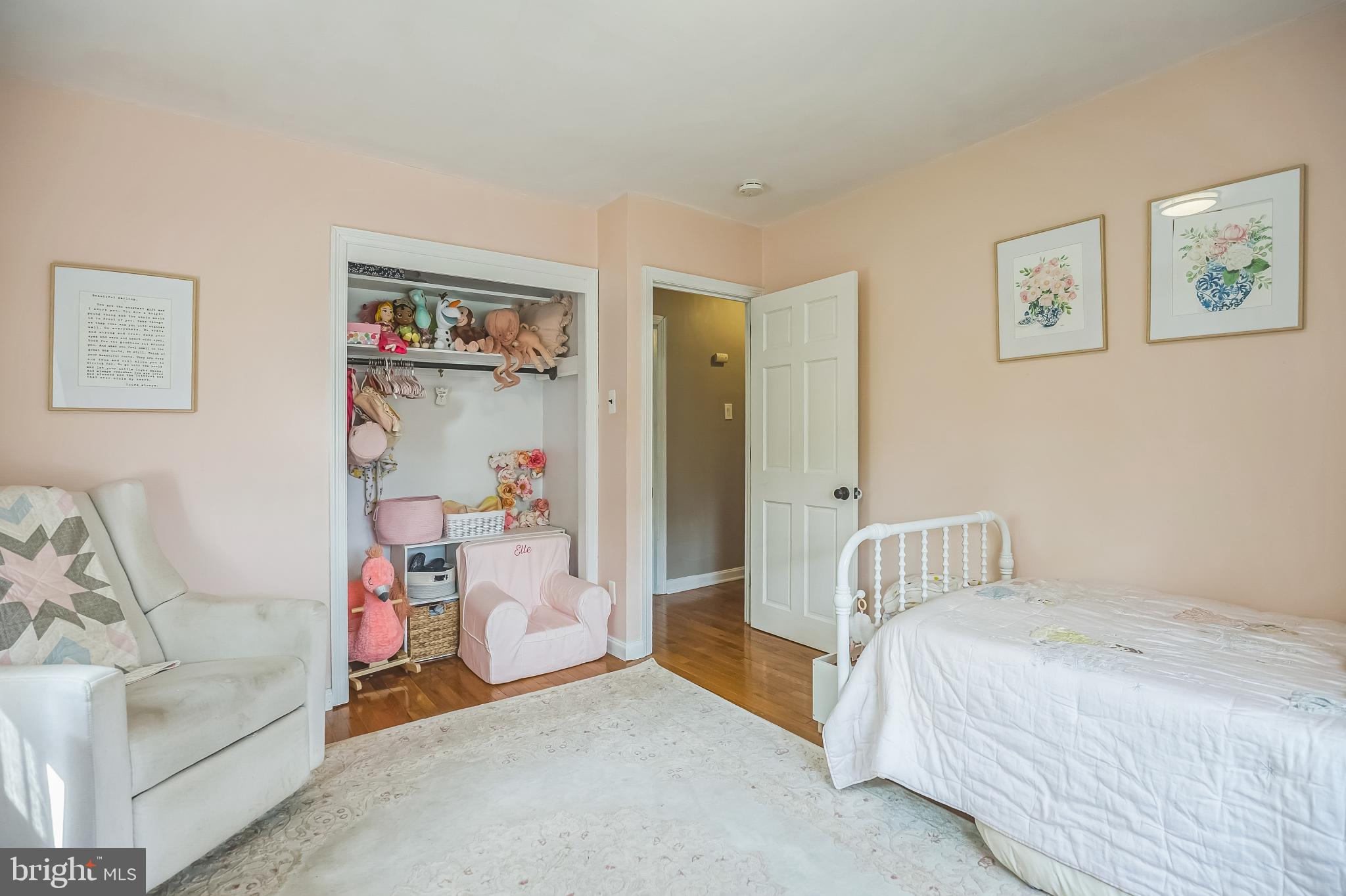 216 N BROOKFIELD ROAD