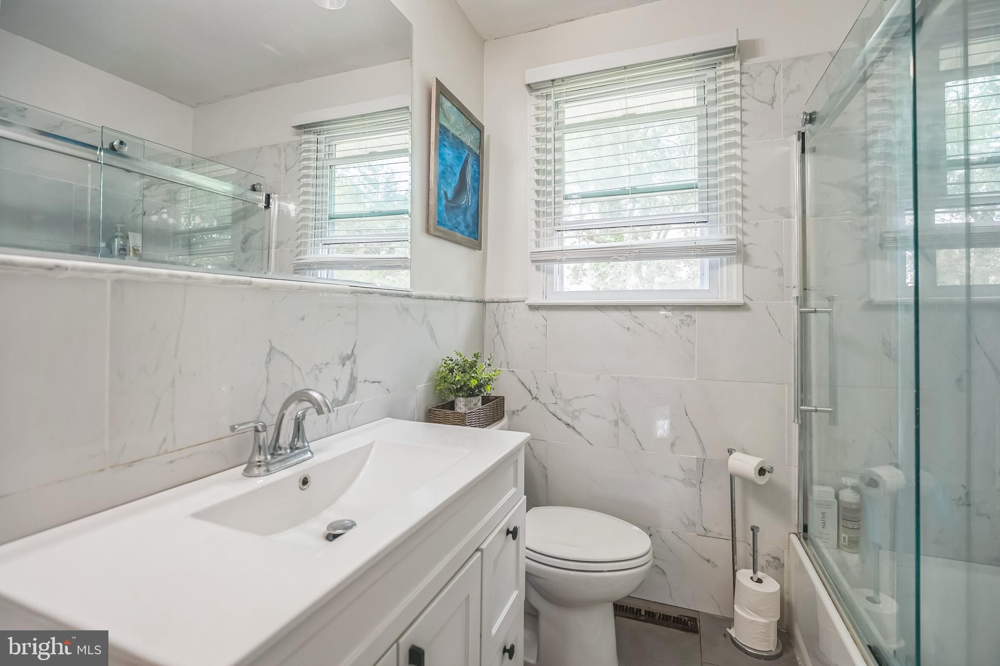 216 N BROOKFIELD ROAD