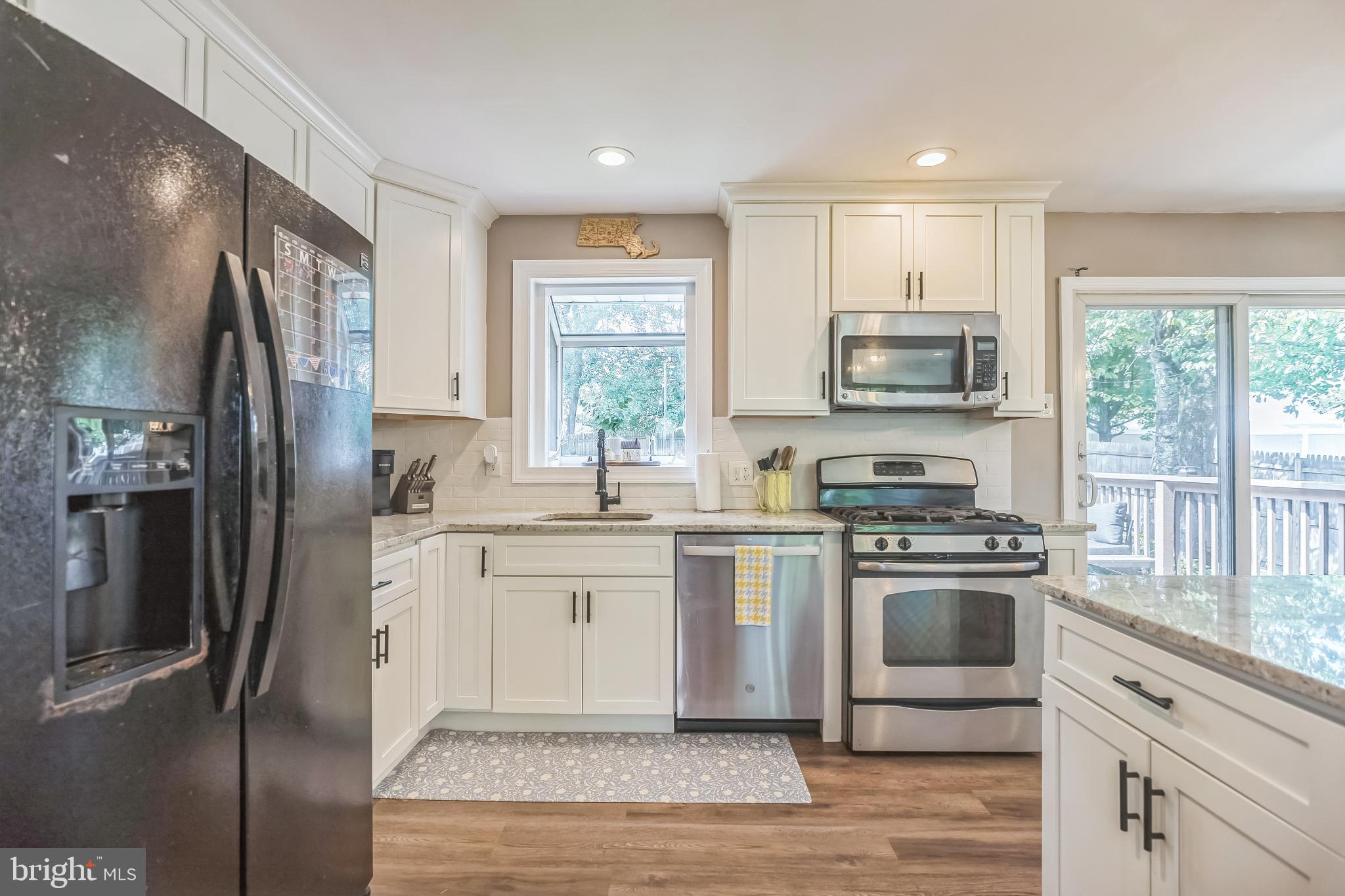 216 N BROOKFIELD ROAD