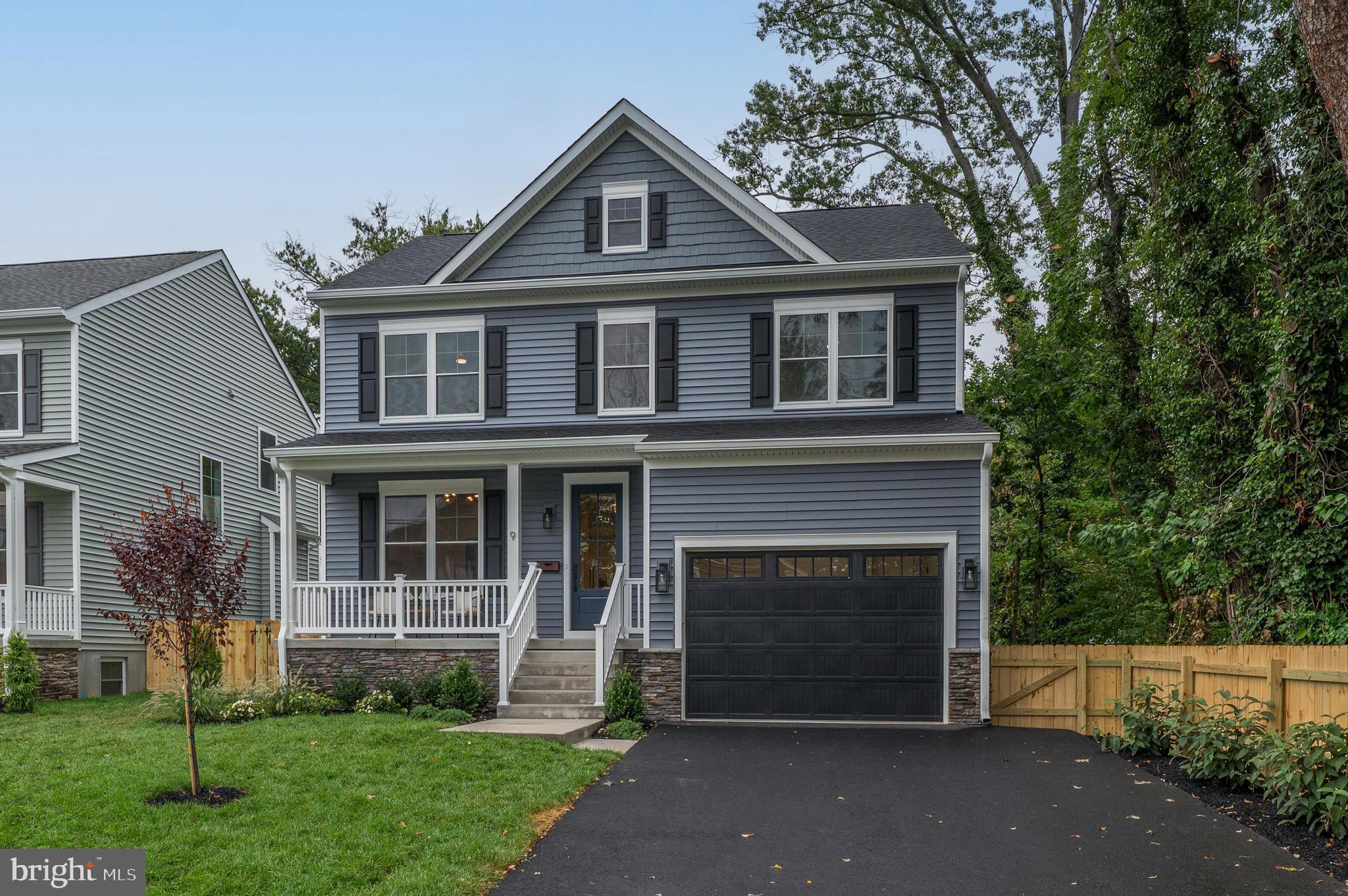 9 E CRYSTAL LAKE AVENUE