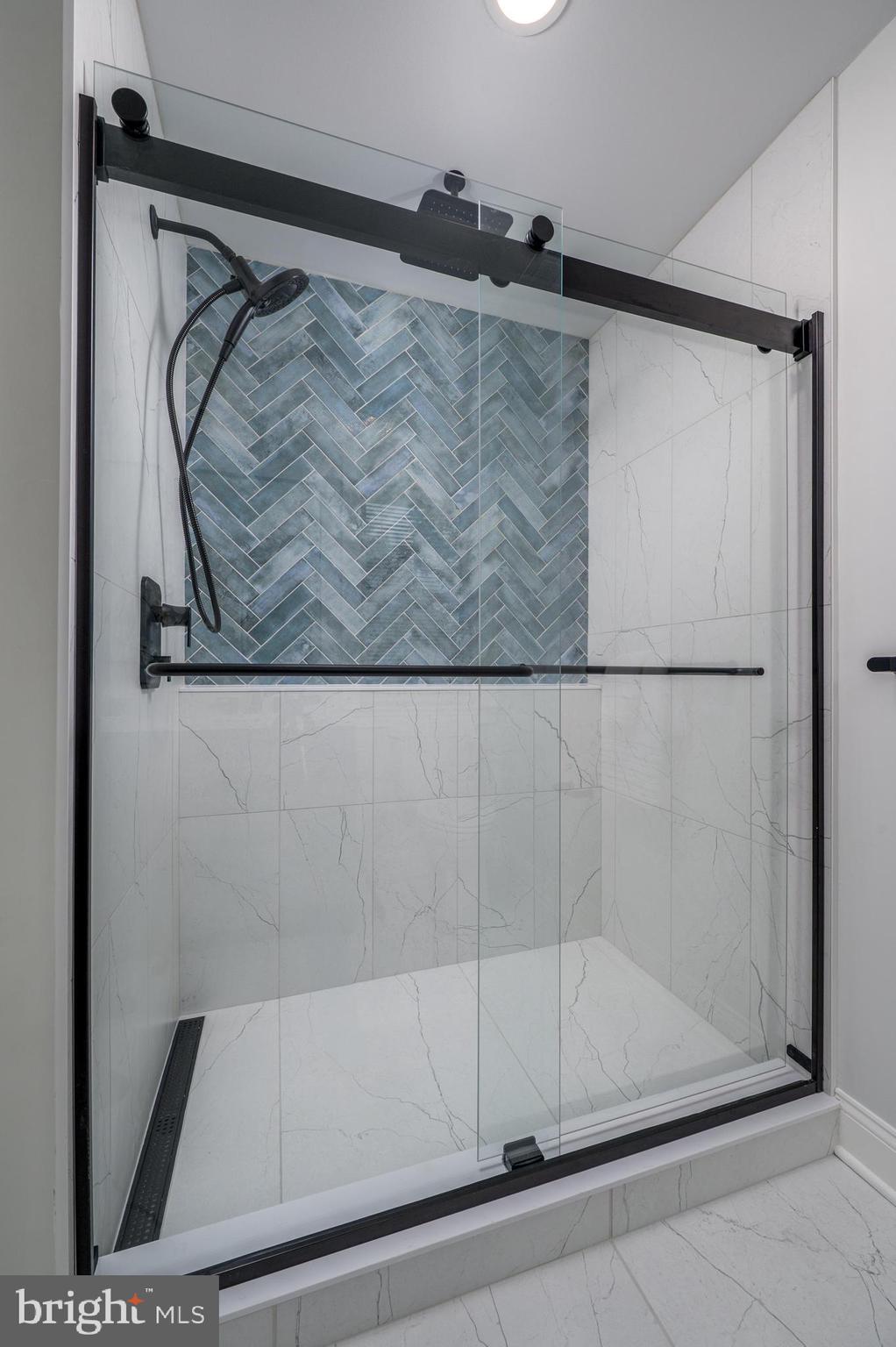 9 E CRYSTAL LAKE AVENUE