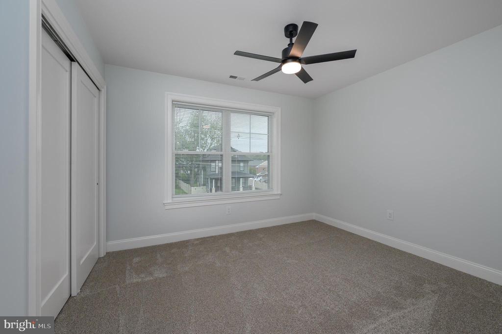 9 E CRYSTAL LAKE AVENUE