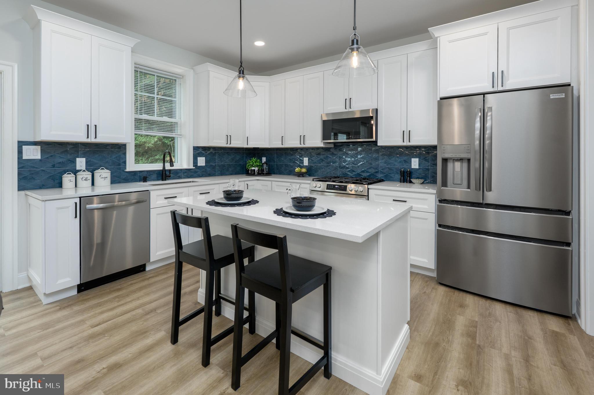 9 E CRYSTAL LAKE AVENUE