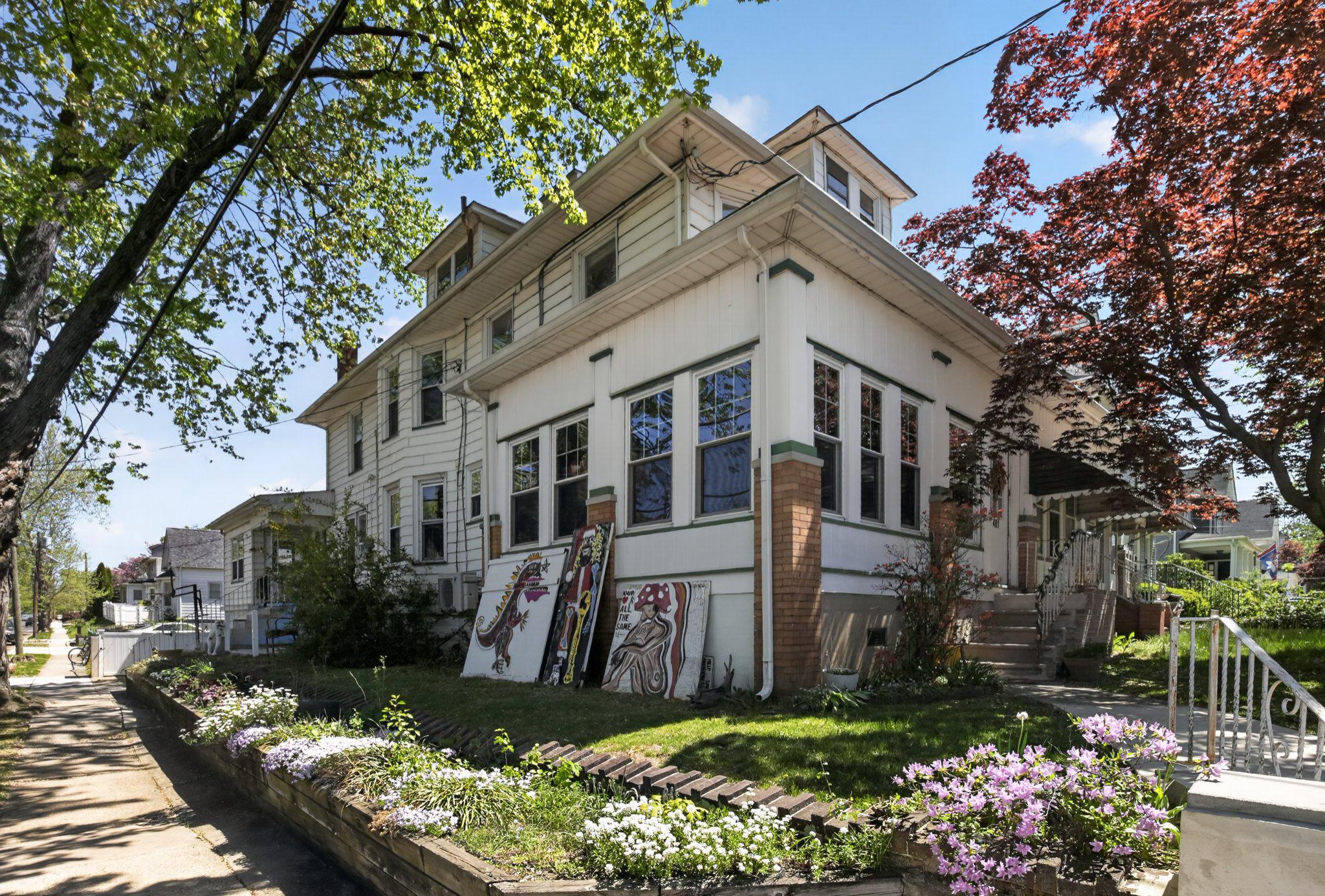 401 COMLY