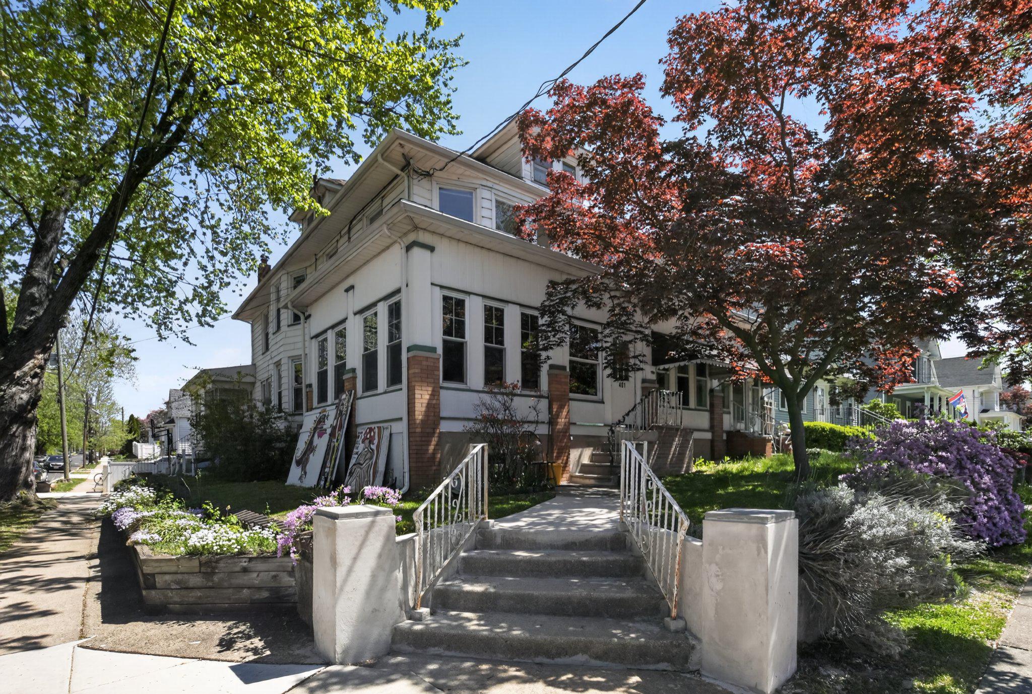 401 COMLY