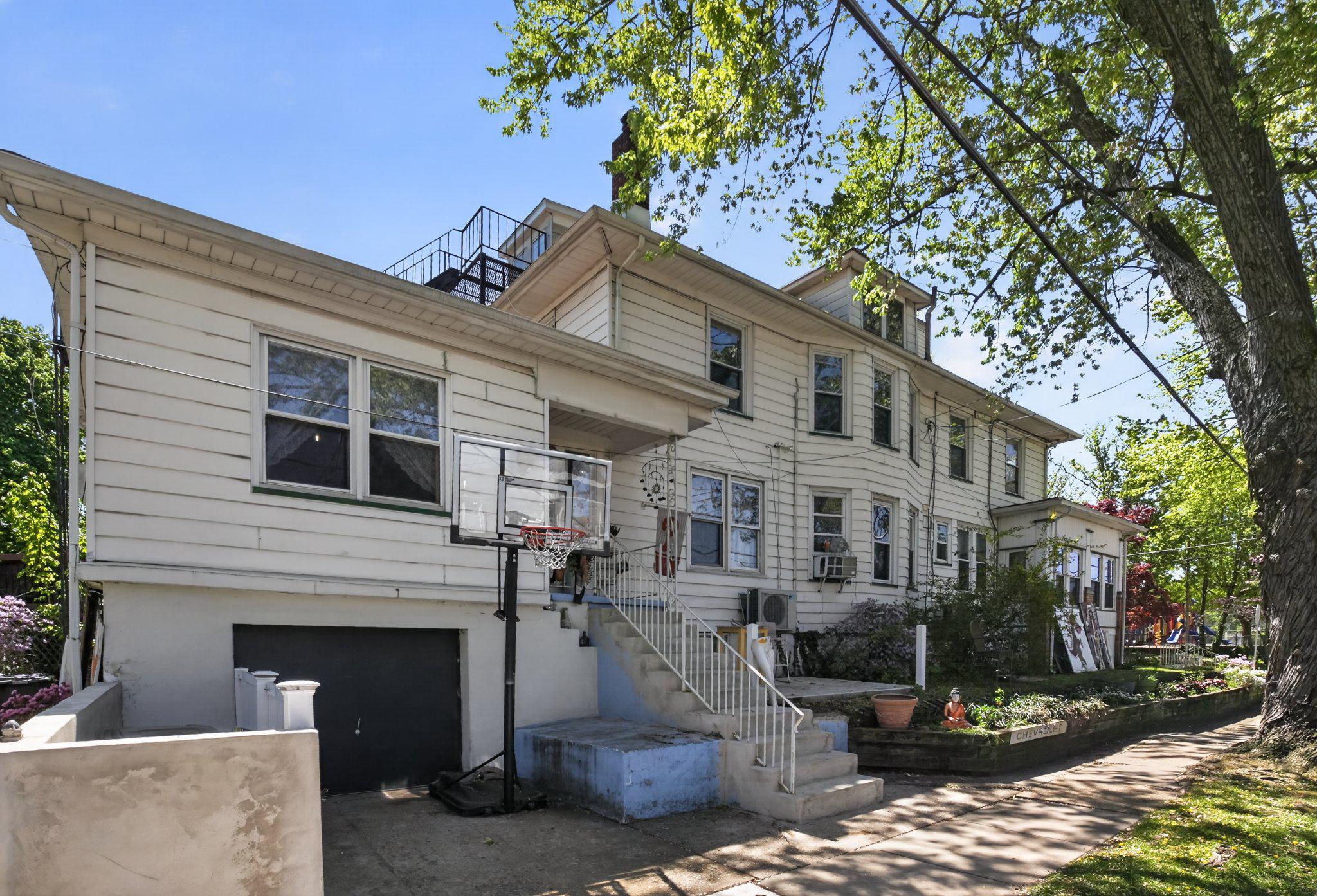 401 COMLY