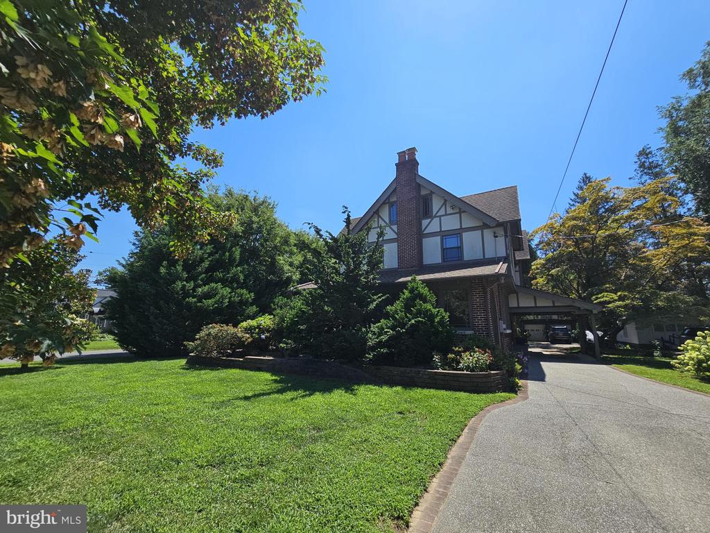 500 W FRANKLIN