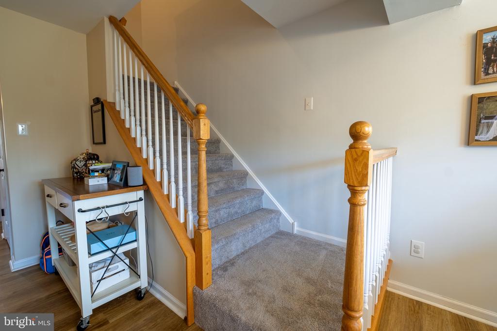 207 WINDSOR COURT