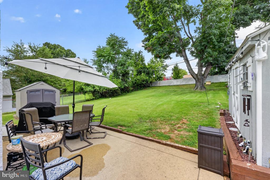 3543 WINDSOR DRIVE