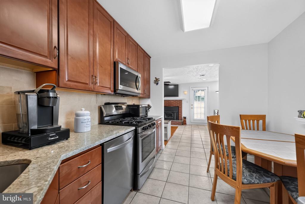 3543 WINDSOR DRIVE