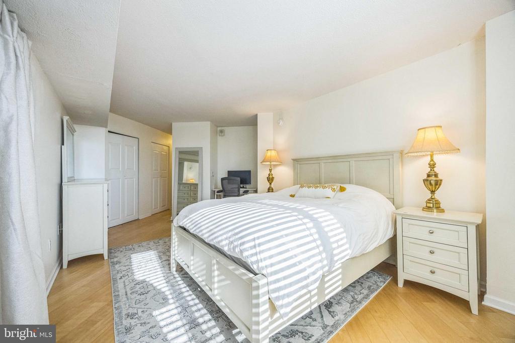 1420 LOCUST STREET 31D