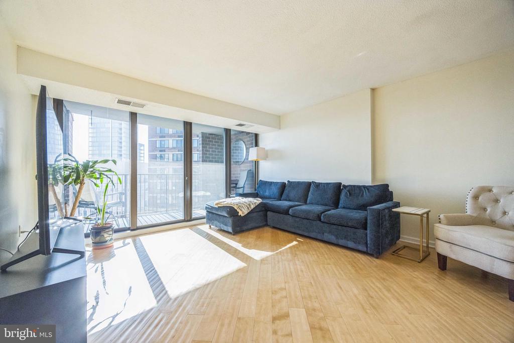 1420 LOCUST STREET 31D