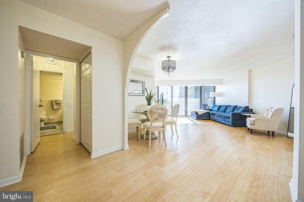 1420 LOCUST STREET 31D