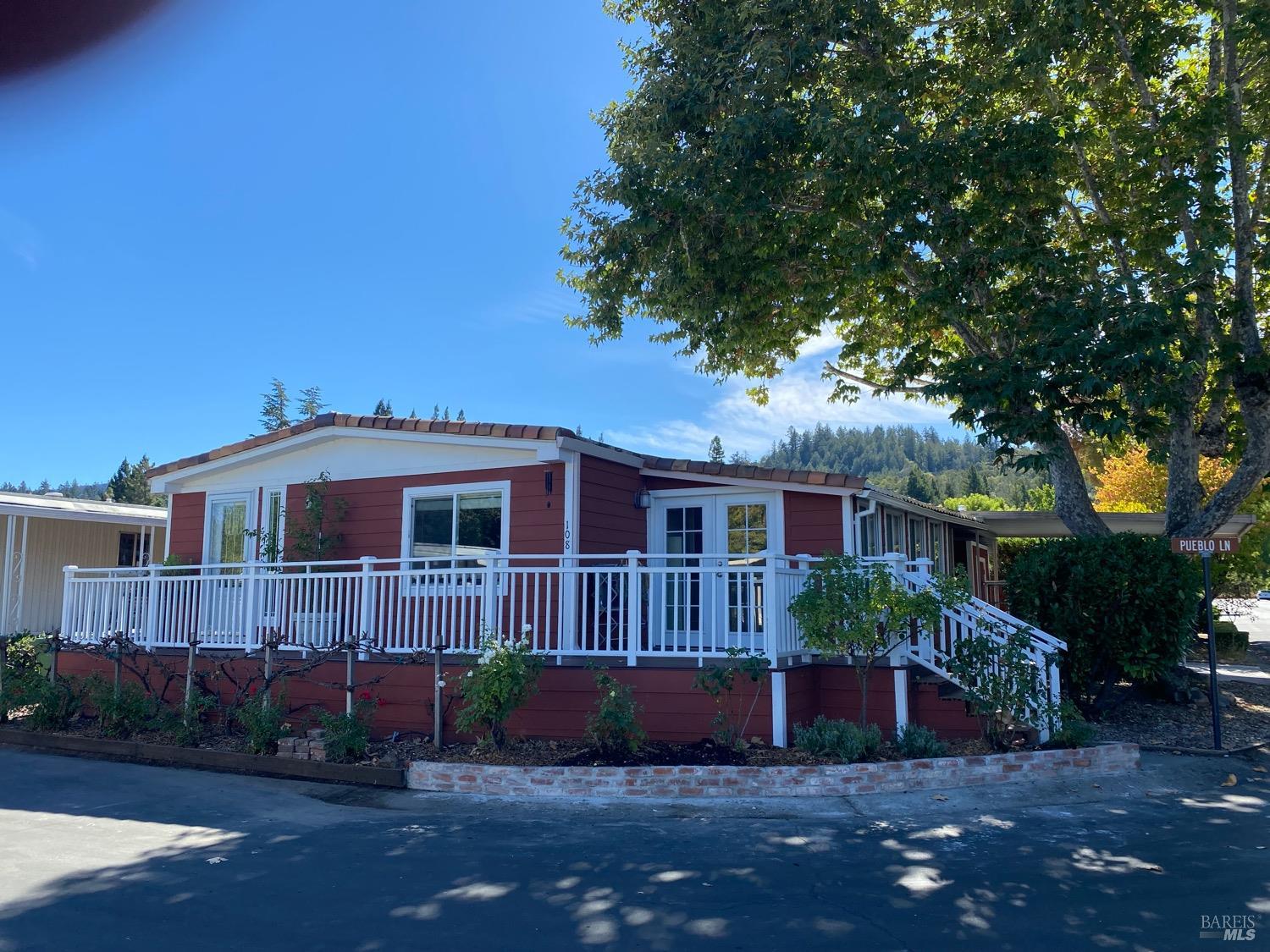 2412 Foothill Blvd #108