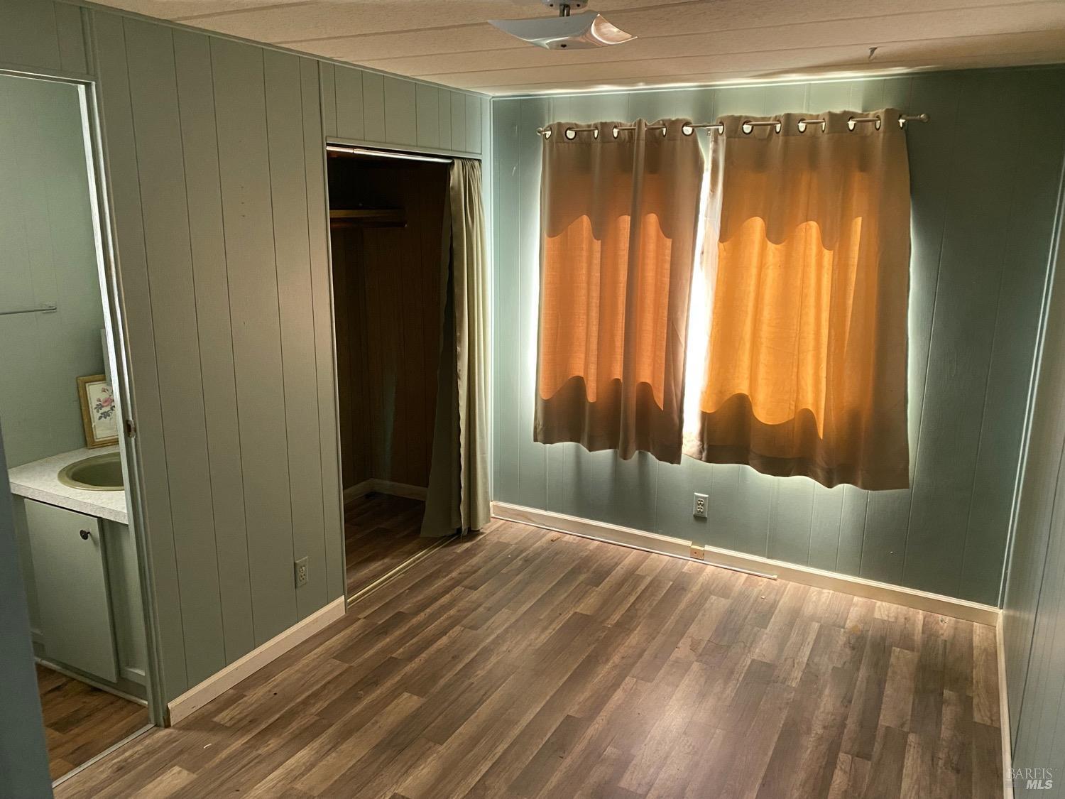 2412 Foothill Blvd #79