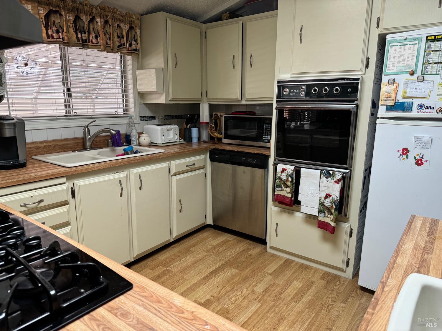 2412 Foothill Blvd #150