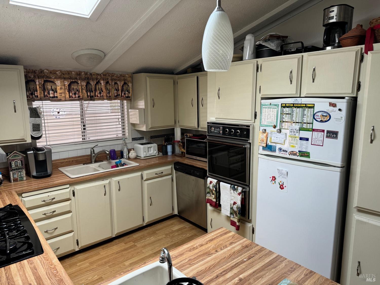 2412 Foothill Blvd #150