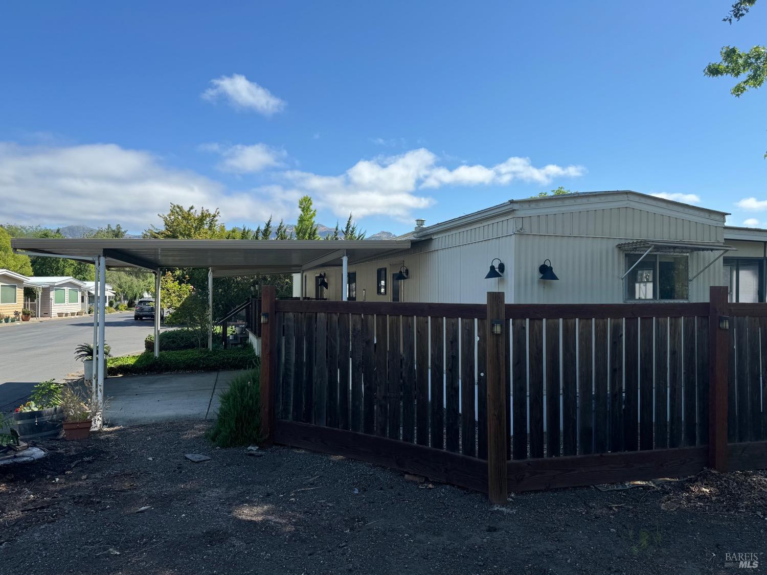 2412 Foothill Blvd #7