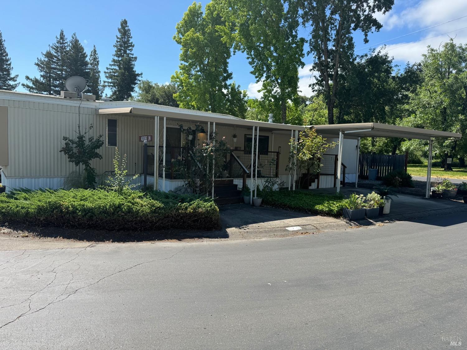 2412 Foothill Blvd #7