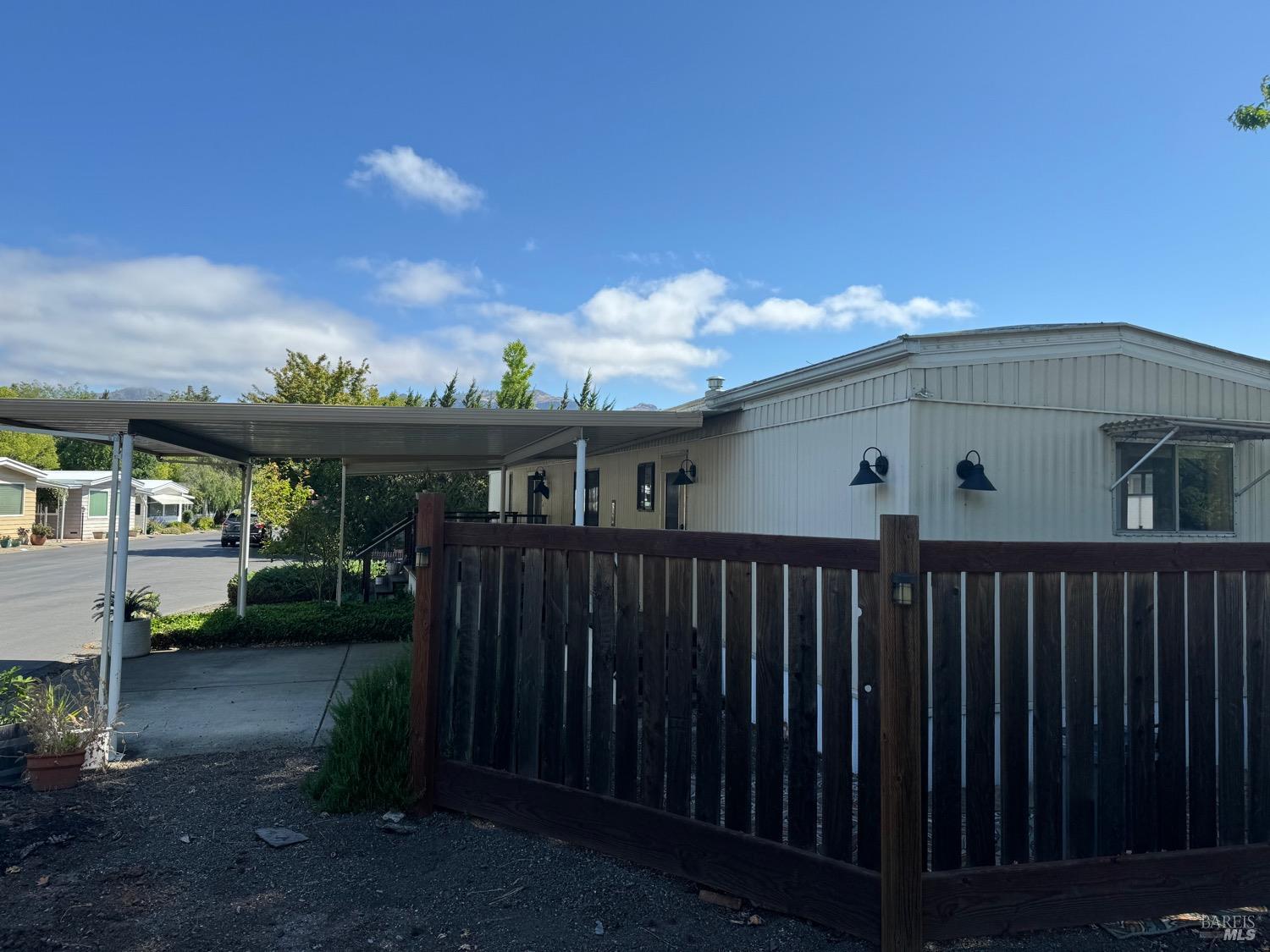 2412 Foothill Blvd #7