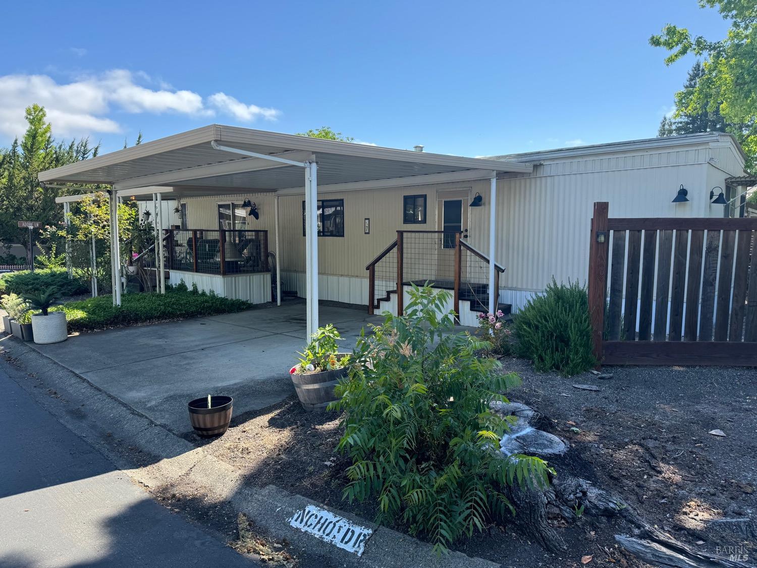 2412 Foothill Blvd #7