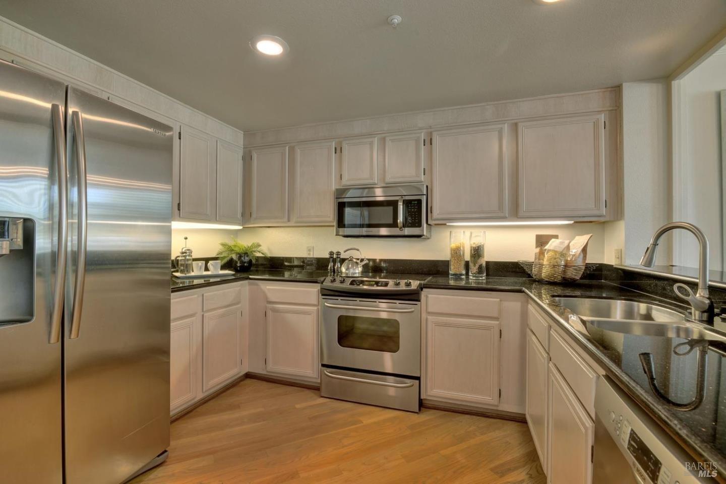 550 Ortega Ave #A401