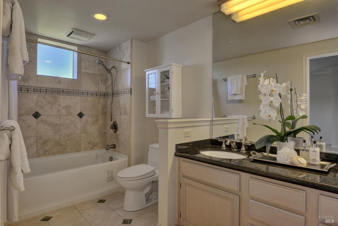 550 Ortega Ave #A401