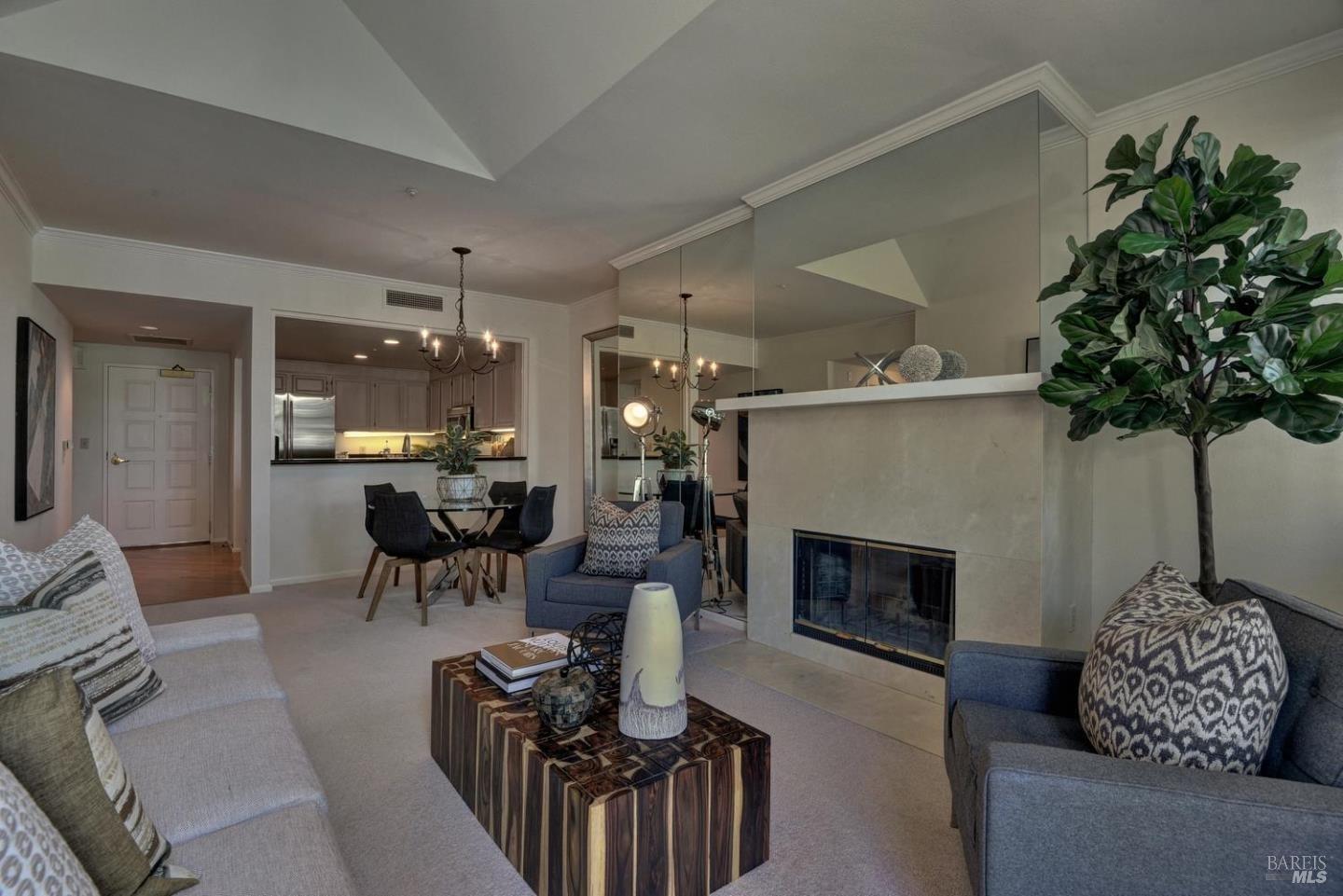 550 Ortega Ave #A401