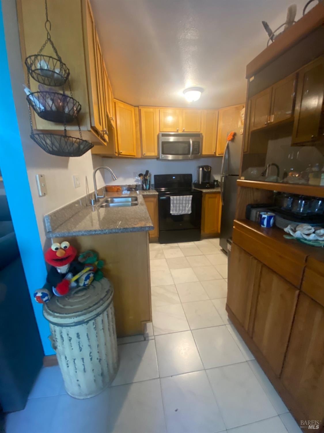 200 Del Luz Ct