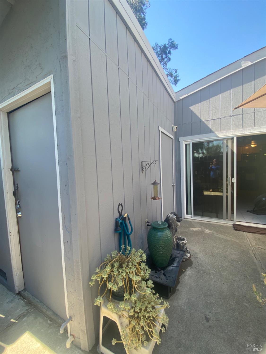 200 Del Luz Ct