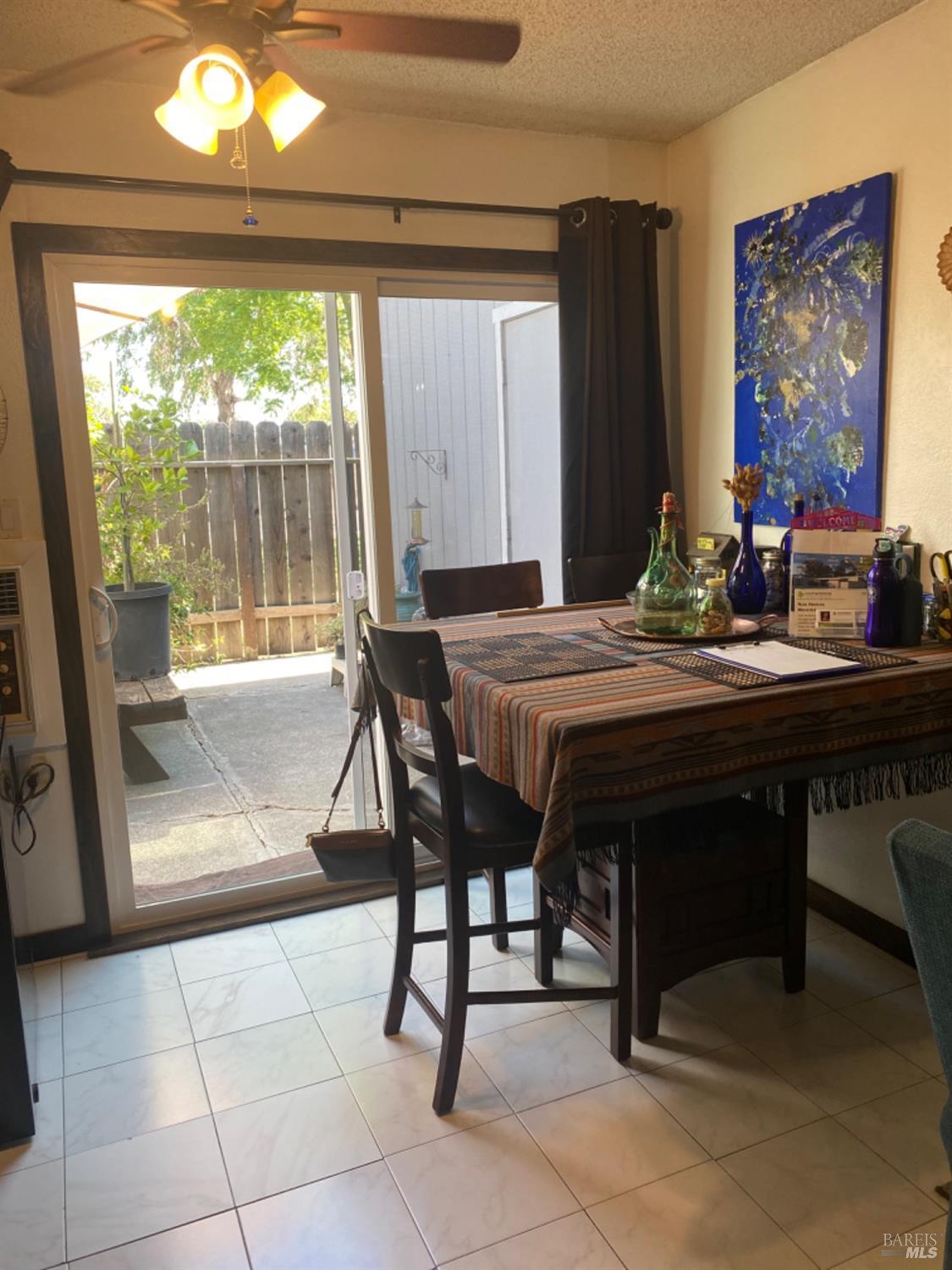 200 Del Luz Ct