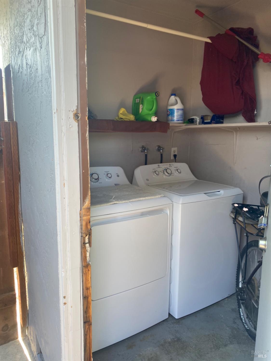 200 Del Luz Ct