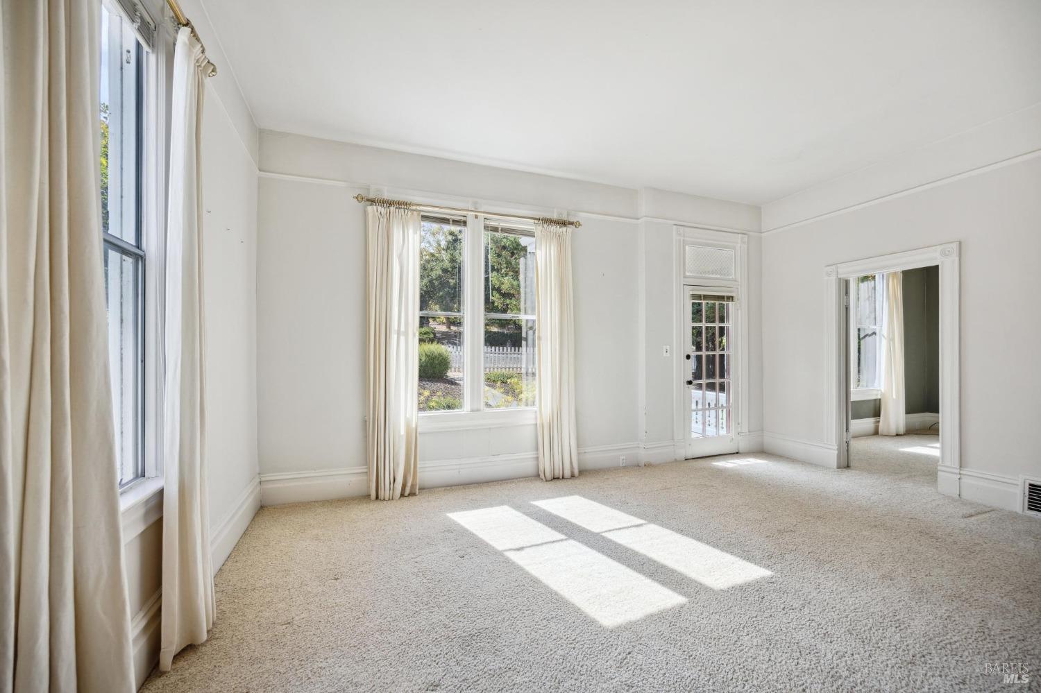 1900-1901 Middle Two Rock Rd