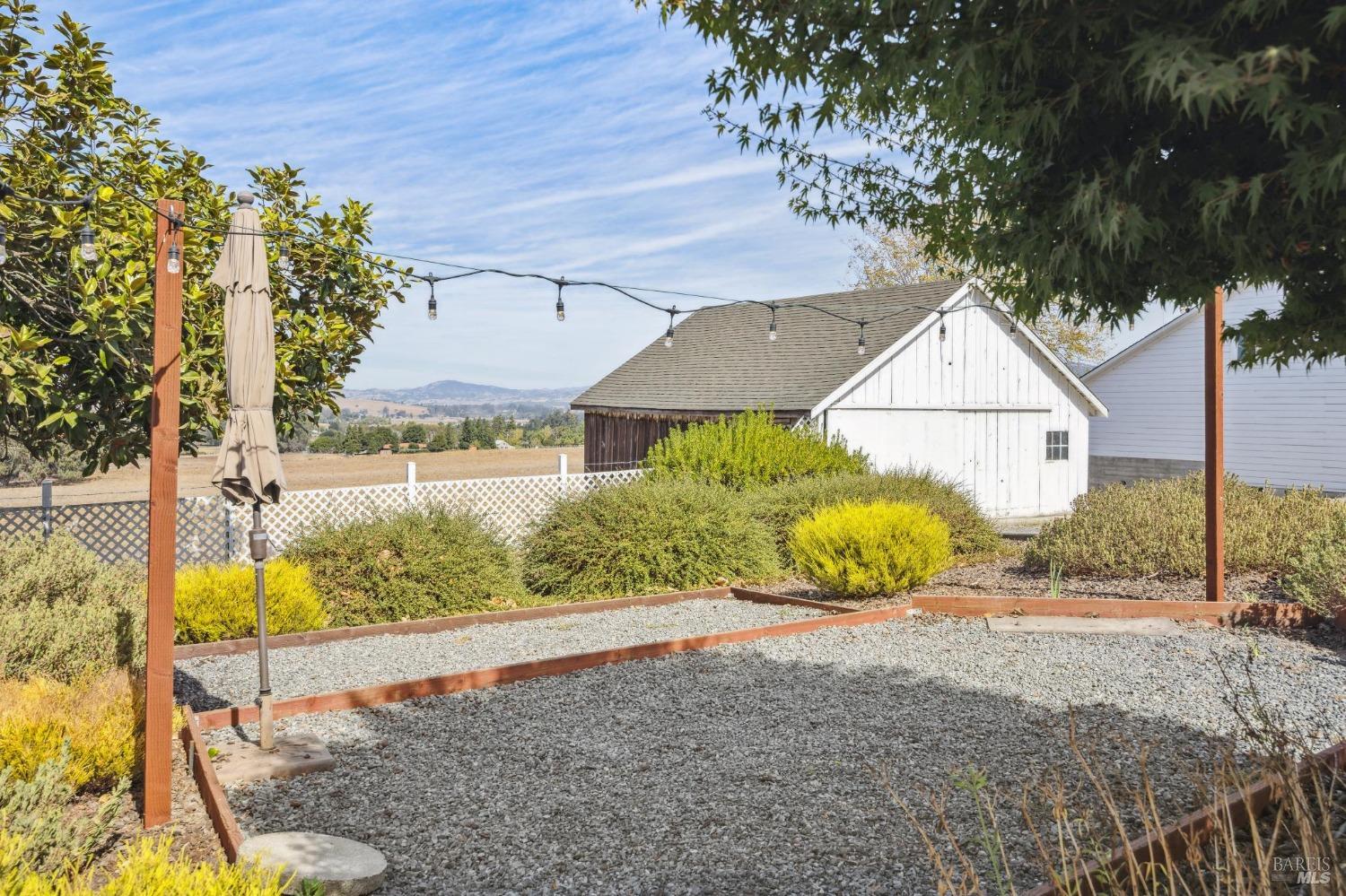 1900-1901 Middle Two Rock Rd