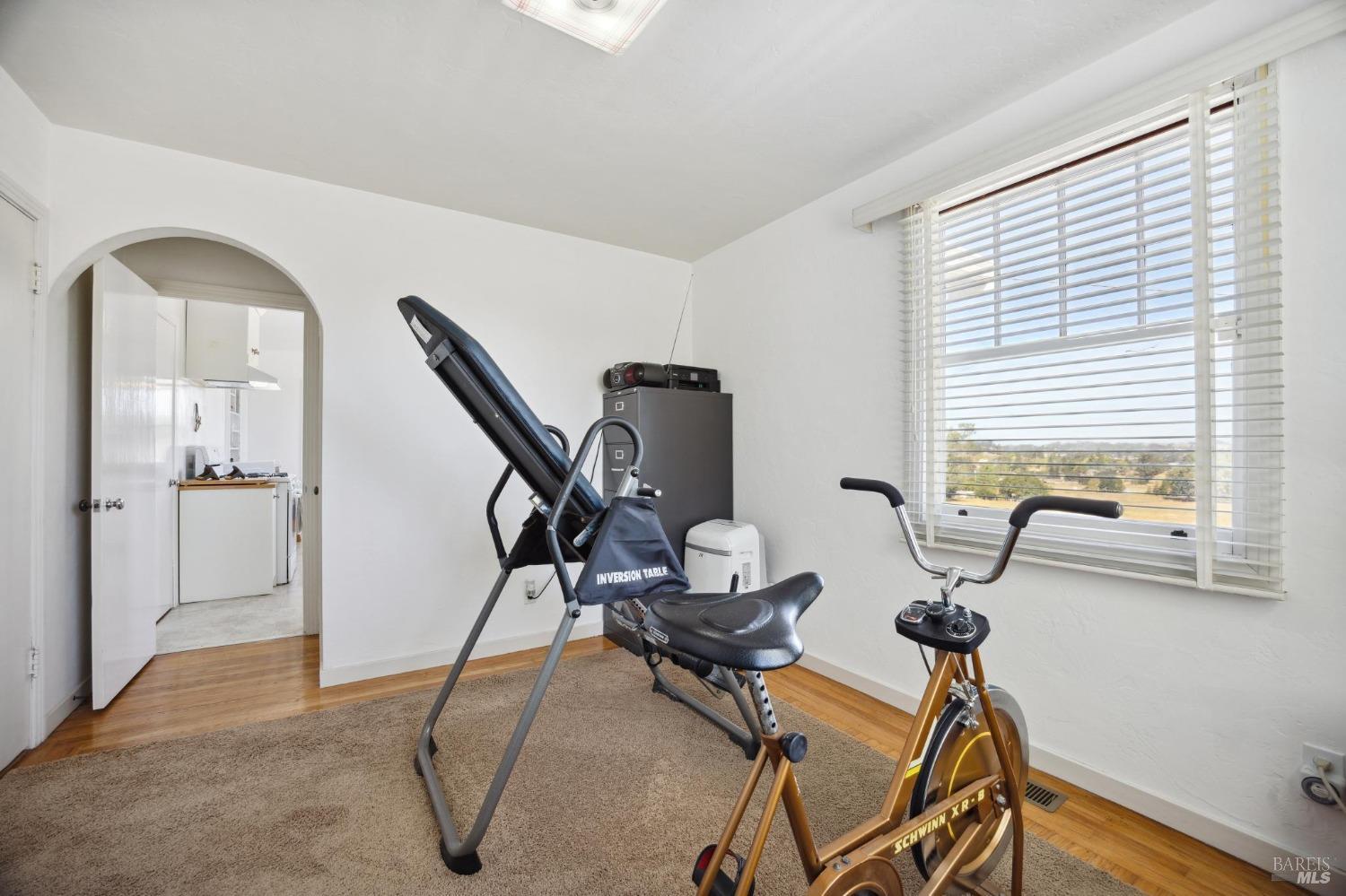 1900-1901 Middle Two Rock Rd