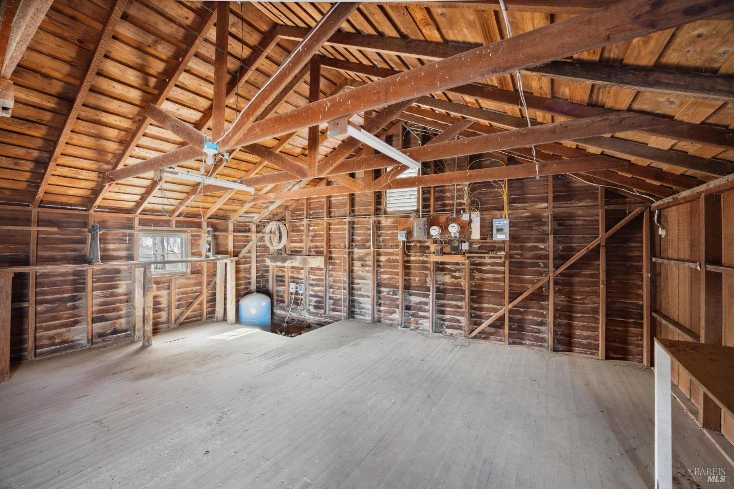 1900-1901 Middle Two Rock Rd