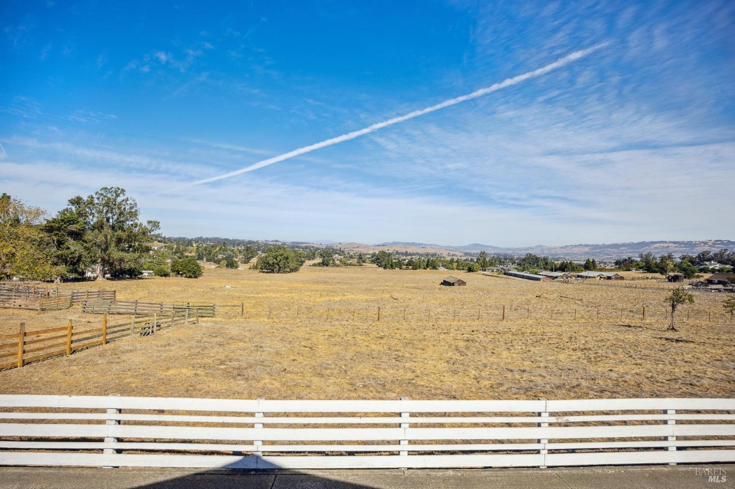 1900-1901 Middle Two Rock Rd