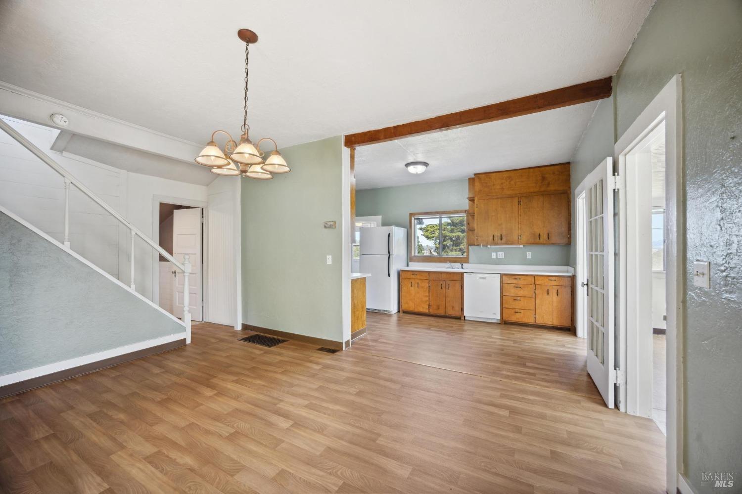 1900-1901 Middle Two Rock Rd