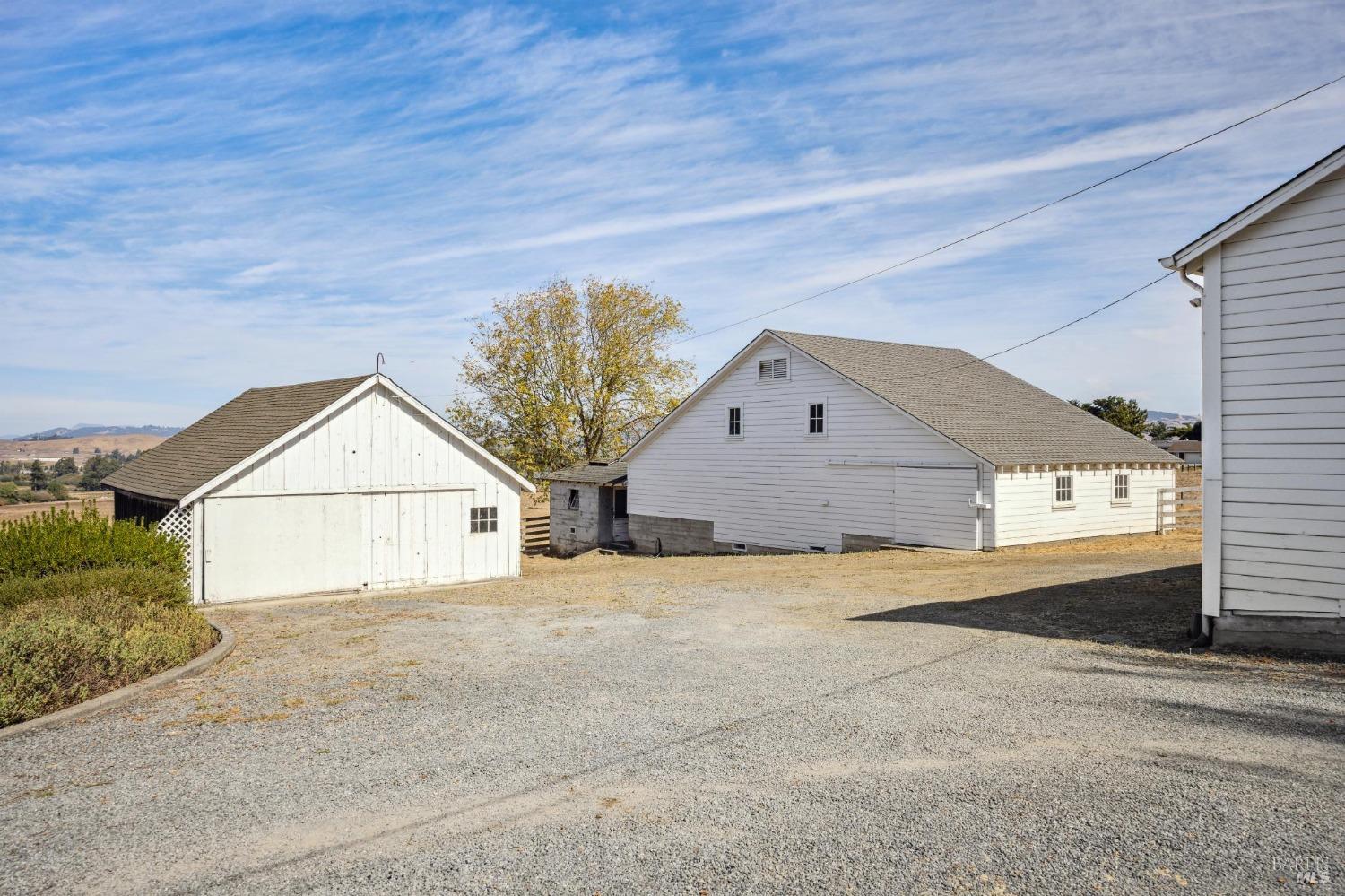 1900-1901 Middle Two Rock Rd