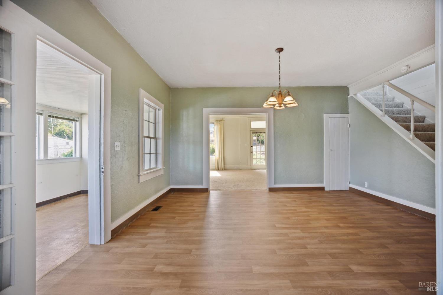 1900-1901 Middle Two Rock Rd