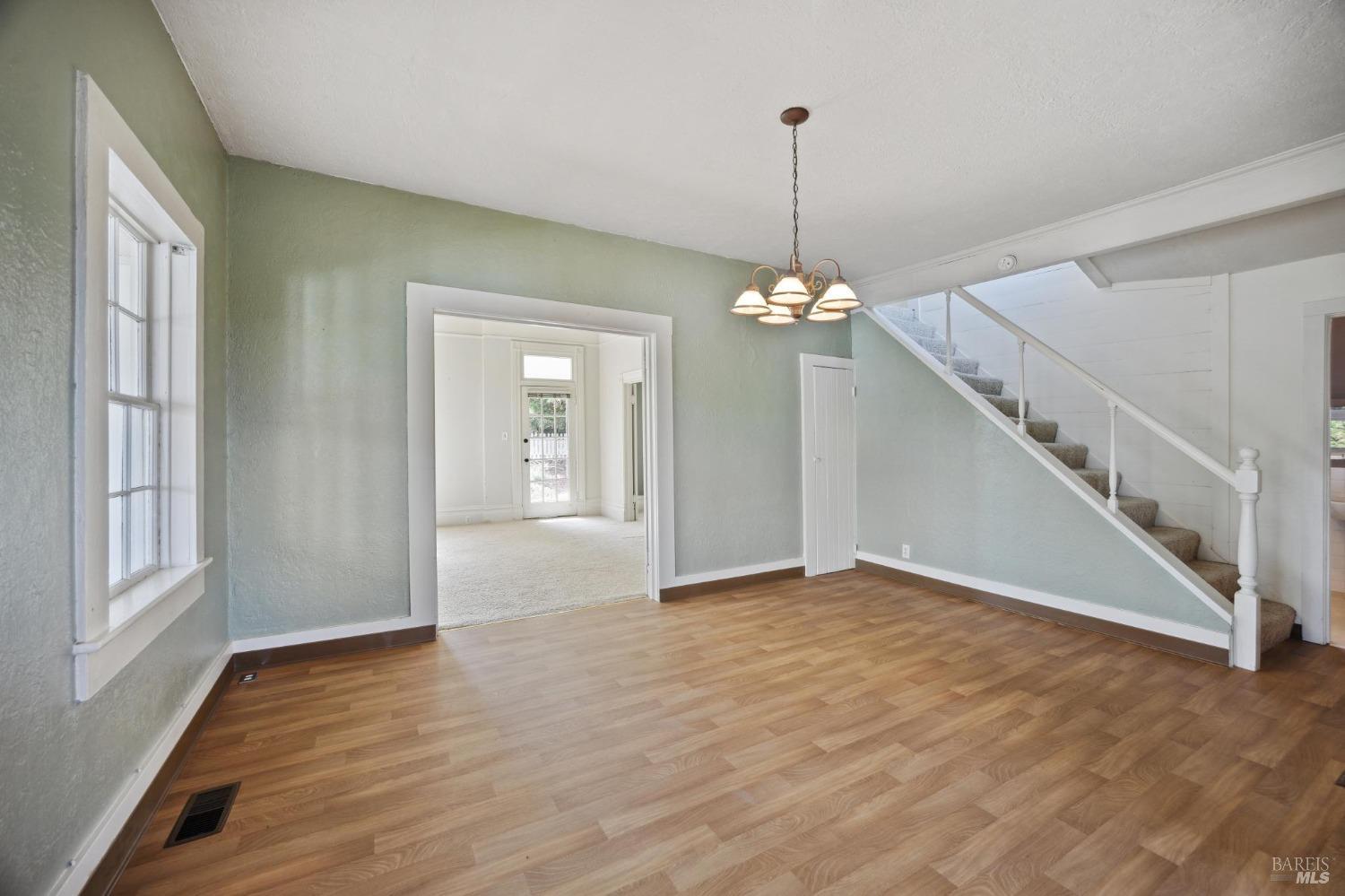 1900-1901 Middle Two Rock Rd