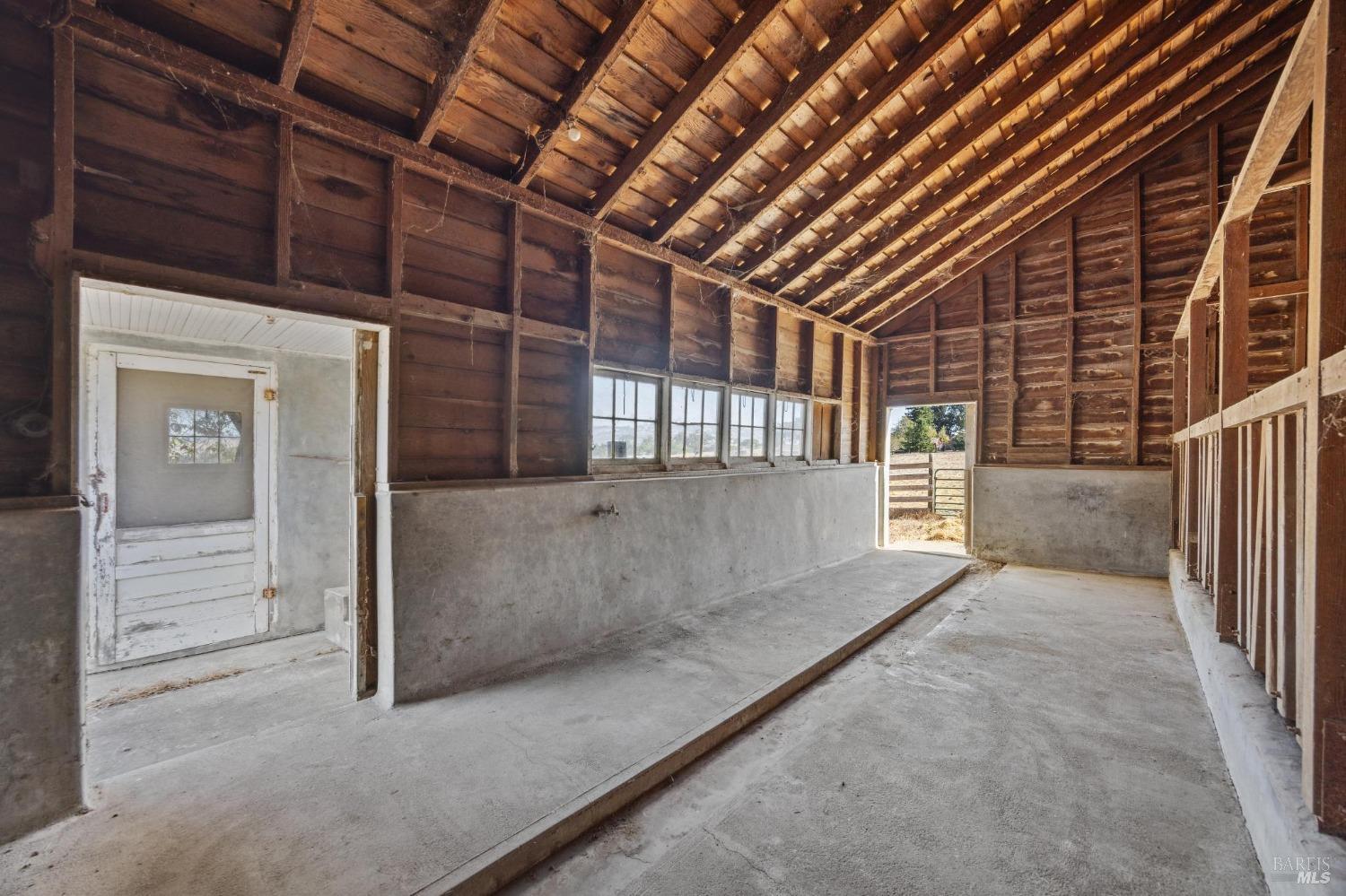 1900-1901 Middle Two Rock Rd