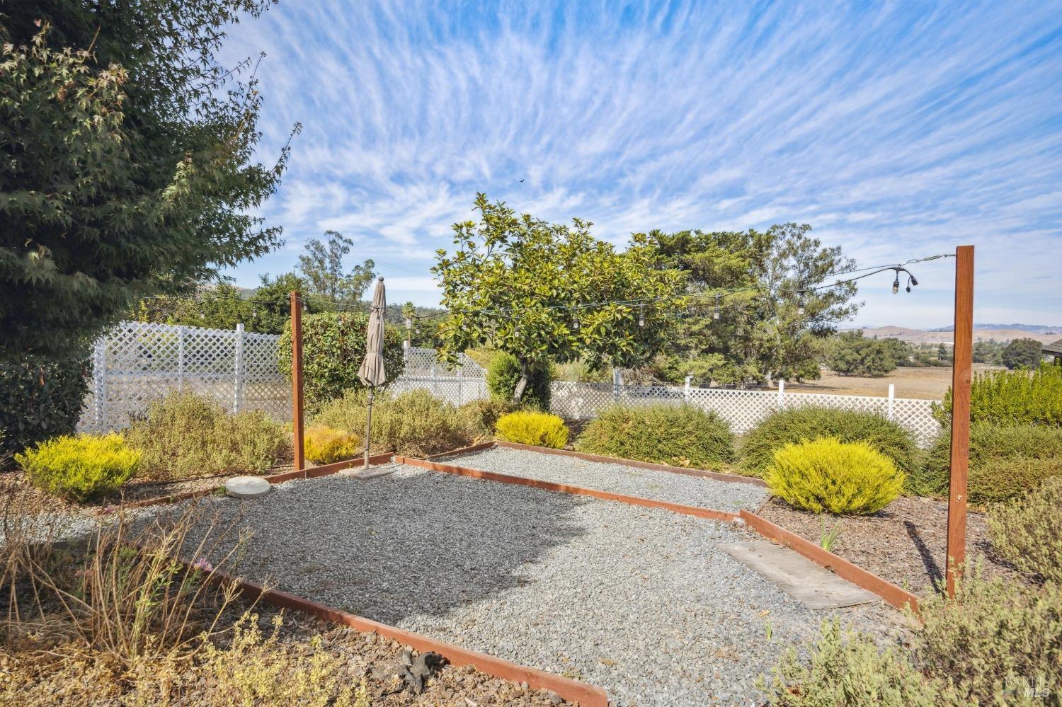 1900-1901 Middle Two Rock Rd