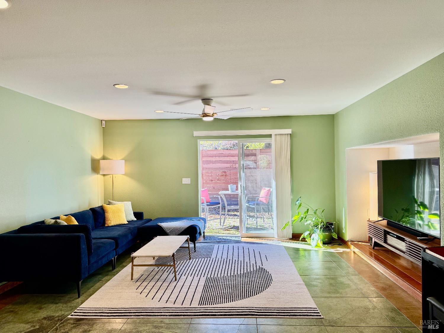 400 Glass Mountain Rd