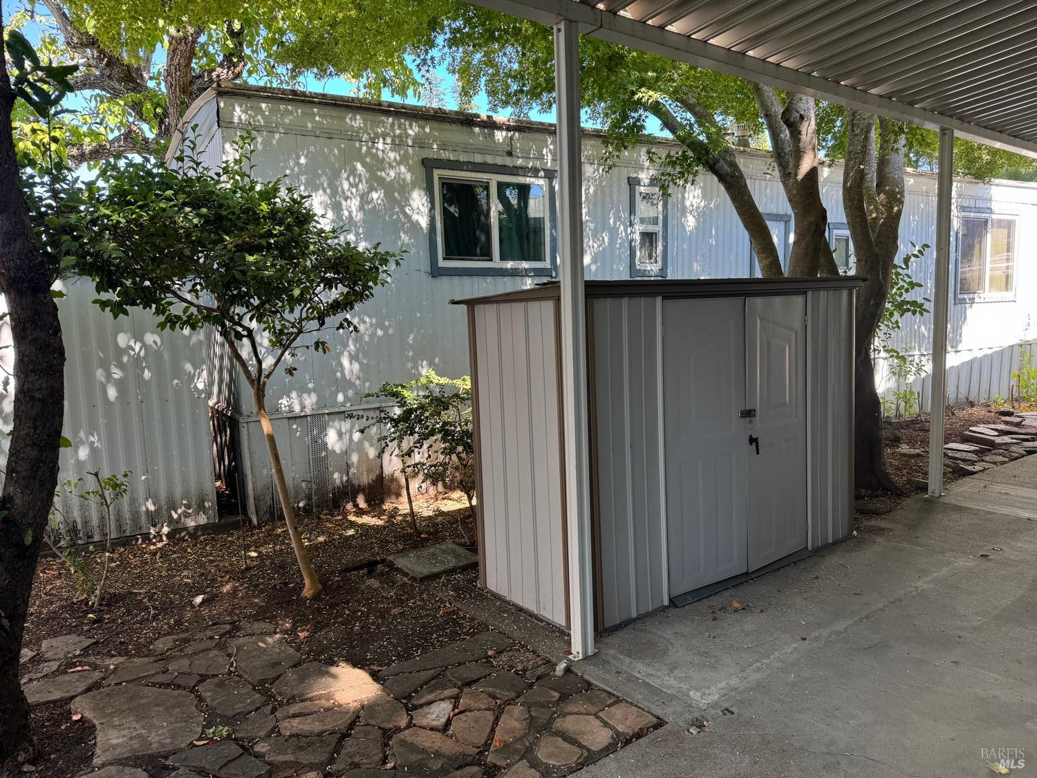 2412 Foothill Blvd #20
